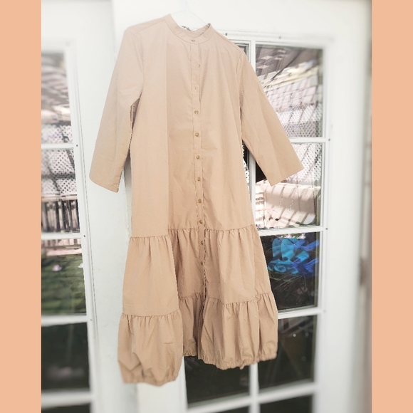 Tan button down dress - Picture 1 of 4